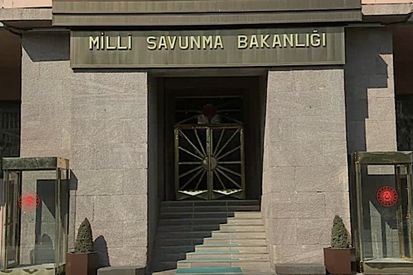MSB: Nusaybin’deki Türk Bayrağına Saldırıya İdari Tahkikat Başlatıldı