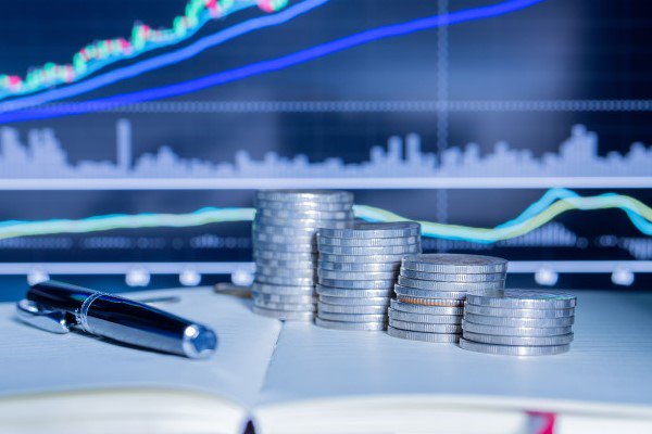 Küresel Risk İştahı Düştü: Emtia Piyasalarında Yükselen Oynaklık ve Jeopolitik Belirsizlikler