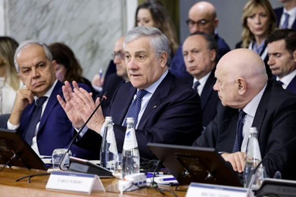 Tajani, AB Ticaret Komiseri Sefcovic ile Kritik Ticaret Görüşmesini Gerçekleştirdi