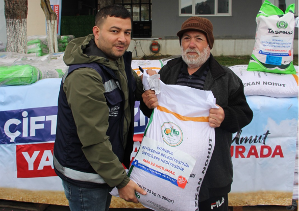 İBB’den Çiftçilere Tohum ve Hasat Makinesiyle Üretim Desteği Arttı