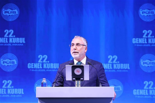 Bakan Işıkhan’dan Sağlık ve Sosyal Hizmet Çalışanlarına Önemli Mesaj