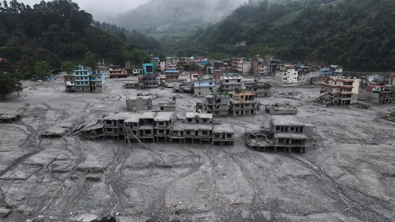 Nepal’in Rasuwa bölgesindeki yıkıcı sel felaketinde can kaybı 616’ya ulaştı