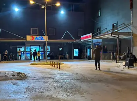 Sakarya’daki tavuk kesim fabrikasında gaz sızıntısı sonrası işçiler hastaneye kaldırıldı