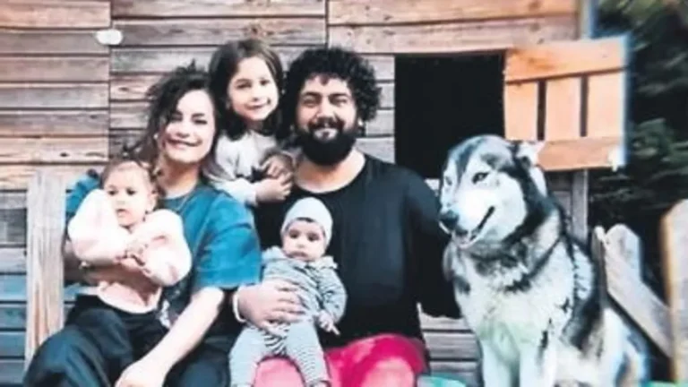 Atiye ve Erol Sebebci ailesi dördüncü kızları İmani’yi kucakladı