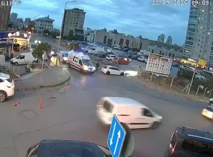 Başakşehir’de ambulansa yol vermeyen sürücüye astronomik para cezası kesildi