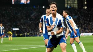 Farioli yönetimindeki Porto, Benfica galibiyetiyle 7’de 7 yaparak liderliğini korudu