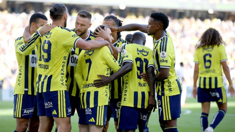Fenerbahçe Eyüpspor’u 8-0 mağlup ederek kulüp tarihine geçti
