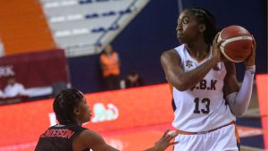 Fenerbahçe Tarfin Kadın Basketbol Takımı, milli pivot Holingsvorth’u kadrosuna kattı