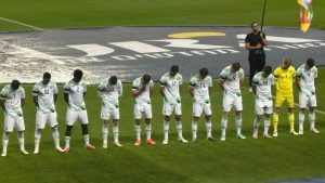 İrlandalı futbolcular İsrail maçında tarihi protestoya imza attı