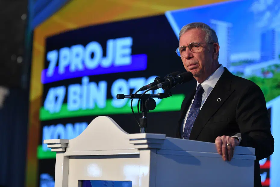 Mansur Yavaş CHP’den ayrılarak siyasi kariyerine bağımsız devam etme kararı aldı