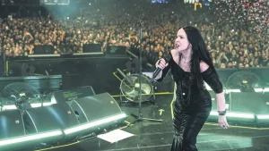 Şebnem Ferah Küçükçiftlik’te Unutulmaz Bir Konserle Hayranlarını Mest Etti