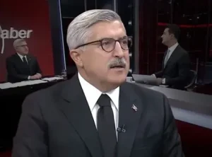 AK Parti’li Yayman, Özgür Özel’in Cumhurbaşkanına Yönelik Sözlerine Sert Tepki Gösterdi