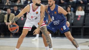 Anadolu Efes EuroLeague’de Olympiakos Deplasmanında Zorlu Mücadeleye Hazırlanıyor
