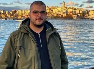 Bursa’da fabrikada çatıdan düşen elektrik işçisi hastaneye kaldırıldı