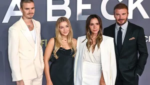 David ve Victoria Beckham kızları için kozmetik şirketi kurarak sektöre adım attı