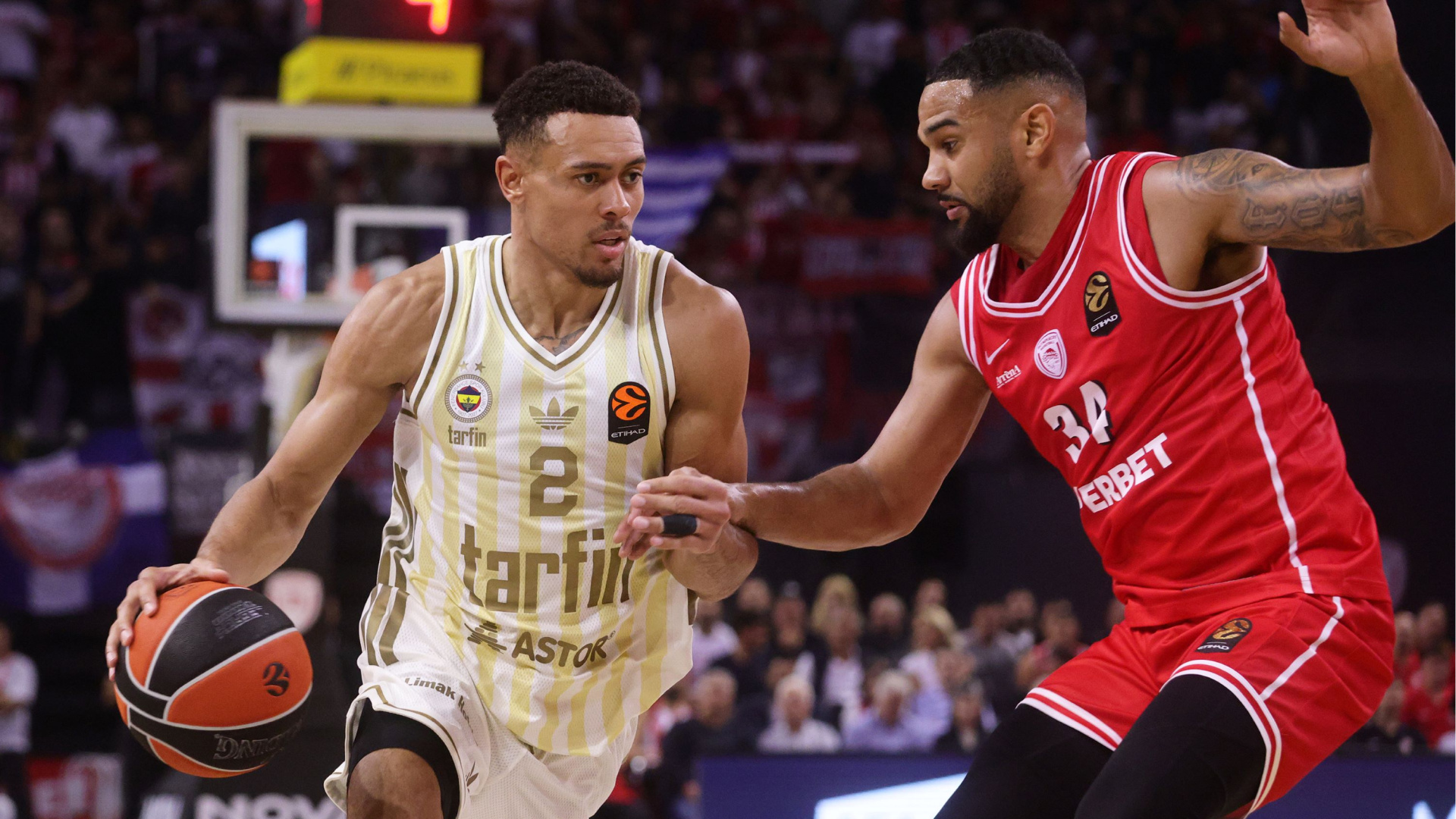 Fenerbahçe Tarfin, Olympiakos’a Karşı Muhteşem Geri Dönüşle Galibiyet Elde Etti