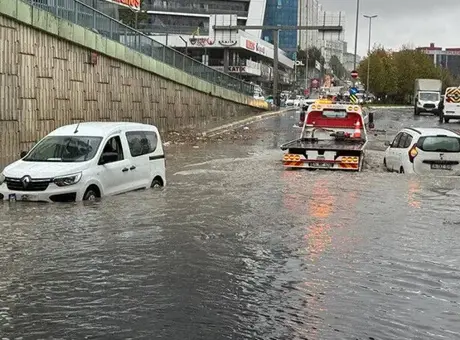 İstanbul ve Pek Çok İlde Kuvvetli Yağış ve Fırtına Uyarısı Yapıldı