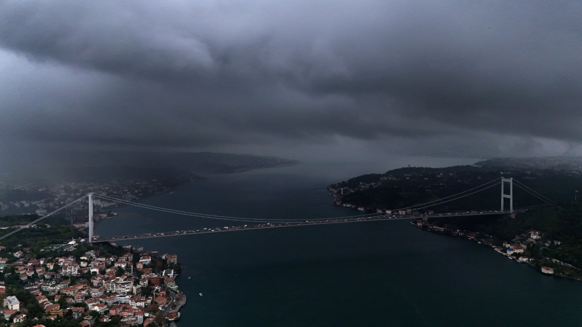 İstanbul’da sağanak yağışlar nedeniyle sel uyarısı yapıldı