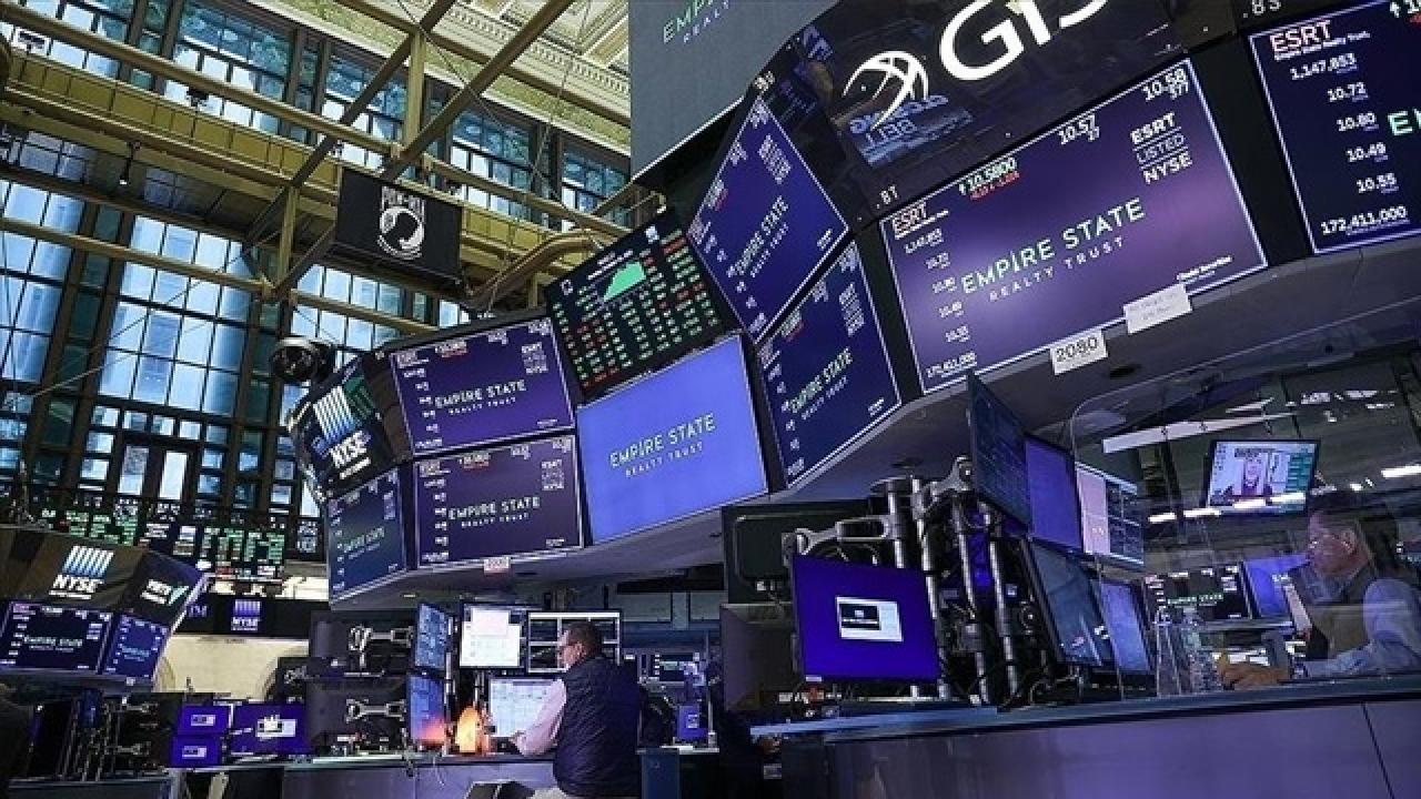 Küresel Piyasalarda Yapay Zeka Şirketleri ve Jeopolitik Riskler Zorlayıcı Oluyor