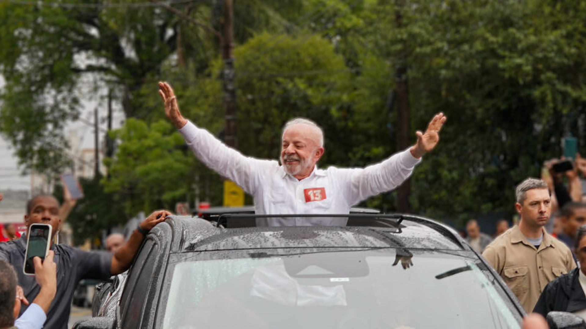 Luiz Inacio Lula da Silva Brezilya Devlet Başkanlığı Seçimini Kazandı