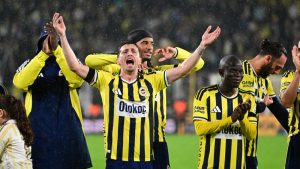 Mert Hakan Yandaş 568 Gün Sonra Sahalara Geri Döndü ve Fenerbahçe’yi Sevince Boğdu