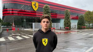 Milli sporcu Alp Aksoy, 2027’de Ferrari’nin genç yetenekleri arasında yer alacak