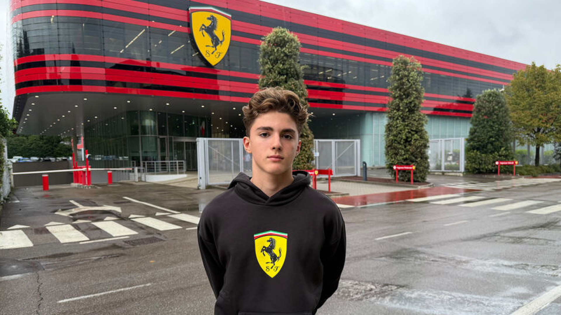 Milli sporcu Alp Aksoy, 2027’de Ferrari’nin genç yetenekleri arasında yer alacak