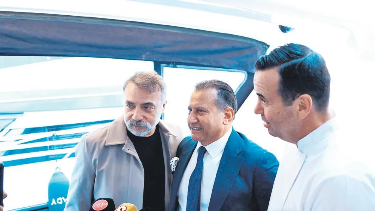 Oktay Kaynarca, Kuruçeşme’deki Pastofino Açılışında Şef Murat Bozok’un Lezzetlerini Denedi
