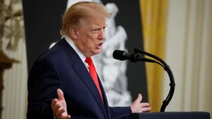 Trump, Beyaz Saray Sözcüsü Katie Zacharia’nın Görevden Ayrılmasını İma Etti