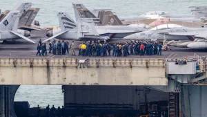 USS Abraham Lincoln mürettebatı 265 gün denizde zorlu koşullarla mücadele etti